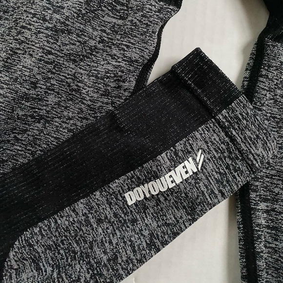 DOYOUEVEN Impact Seamless Leggings Black Gray Grey Small - Picture 3 of 5